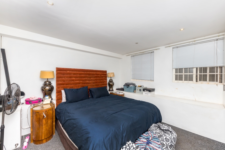 2 Bedroom Property for Sale in Woodstock Western Cape
